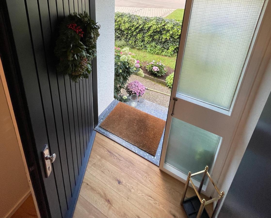 Appartement Region Esslingen - Naehe Messe - Flughafen - Stuttgart - Wohnen Und Arbeiten Auf Zeit In 120M2 Wohlfuehlatmosphaere - Ab 3 Uebernachtungen - Geeignet Fuer 4 Pers Incl Kinder - Beistellbett Moeglich - Kinder Und Tiere Willkommen - Garage F Altbach Dış mekan fotoğraf
