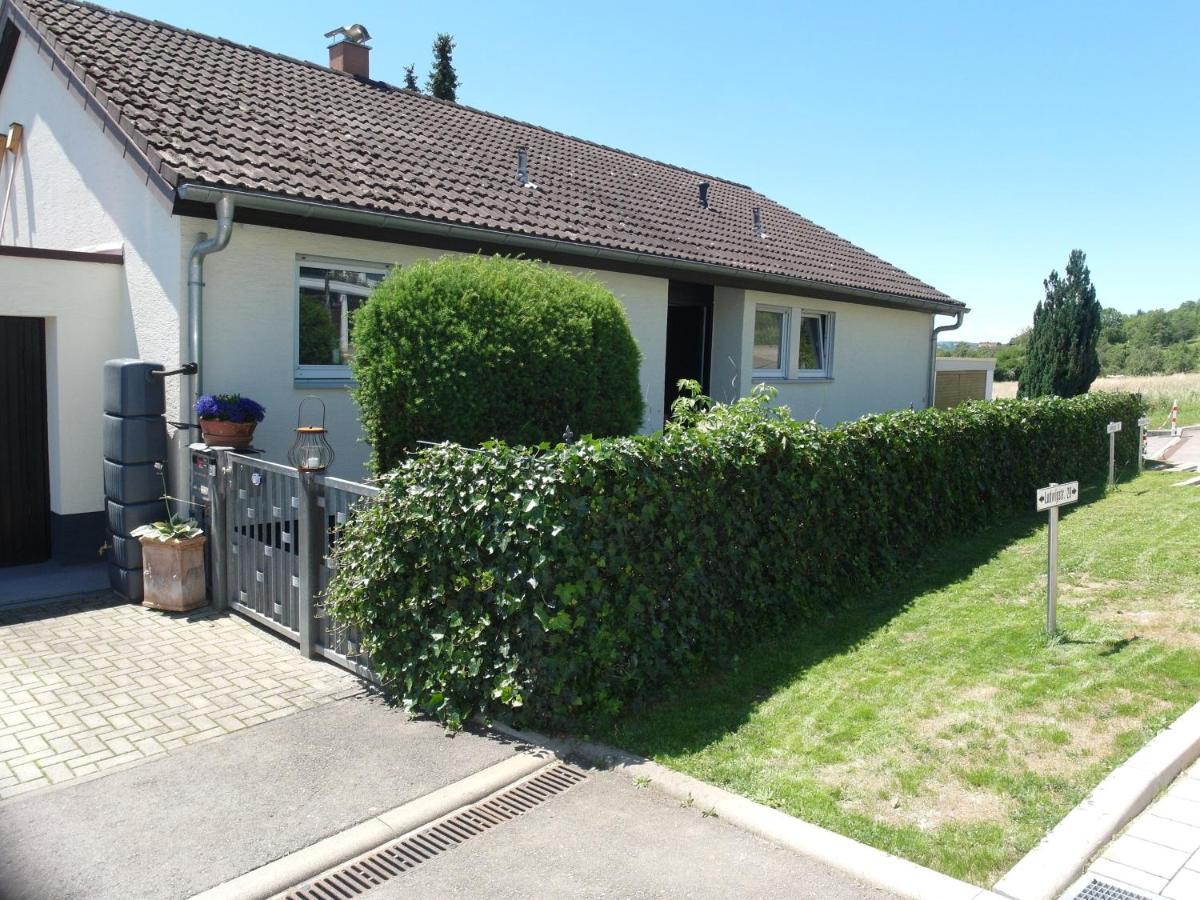 Appartement Region Esslingen - Naehe Messe - Flughafen - Stuttgart - Wohnen Und Arbeiten Auf Zeit In 120M2 Wohlfuehlatmosphaere - Ab 3 Uebernachtungen - Geeignet Fuer 4 Pers Incl Kinder - Beistellbett Moeglich - Kinder Und Tiere Willkommen - Garage F Altbach Dış mekan fotoğraf